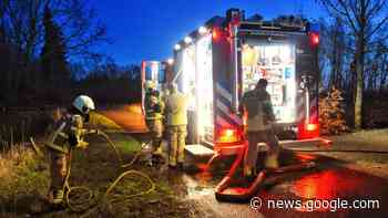 Schuurbrand op Fortmond, klussen aan auto mogelijk oorzaak - - Salland1