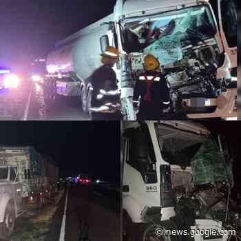Las Toscas: Impresionante choque entre 2 camiones en la Ruta 11. - .: VillaOcampoSF :.