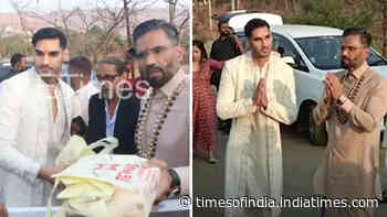 Athiya Shetty and KL Rahul tie the knot: Suniel Shetty shares details, distributes sweets to the paps!