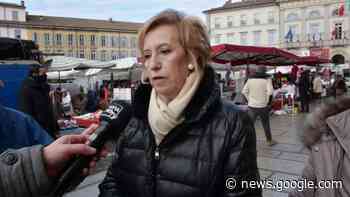 Letizia Moratti al mercato di Voghera - La Provincia Pavese