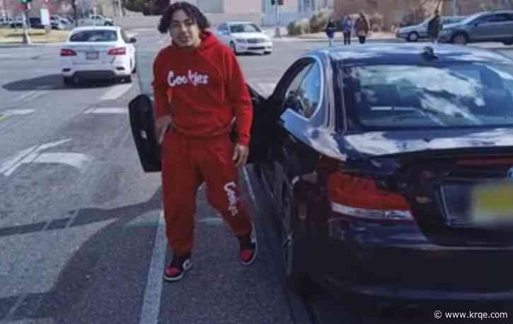Police search for suspect in attempted carjacking near UNM