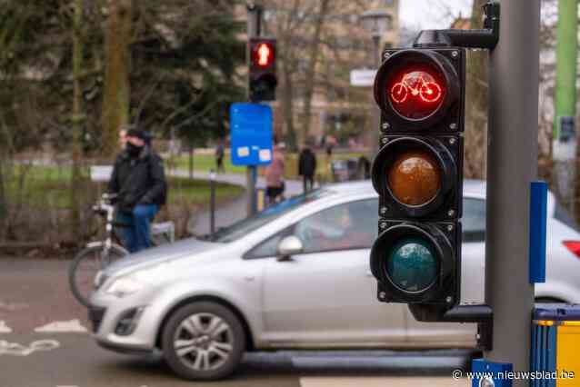 Fietsers en voetgangers reageren positief op conflictvrij kruispunt Mechelsesteenweg: “Deze maatregelen komen hele stad ten goede”