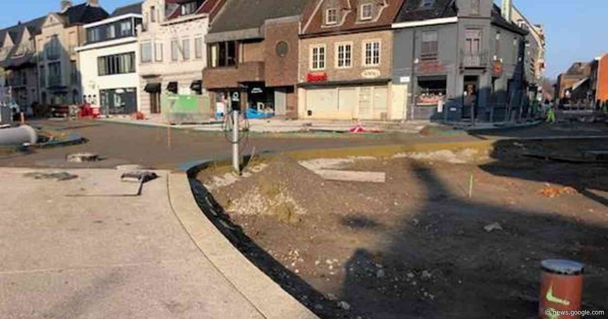 Kruispunt Markt- , Oostrozebeke- en Karel van Manderstraat een ... - Het Laatste Nieuws