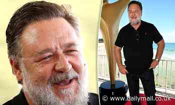 Russell Crowe announces big deal between Queensland and AACTA Awards