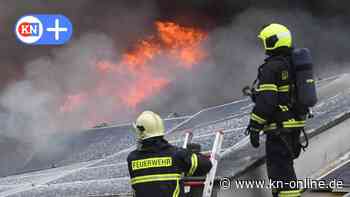 Feuer in Kiel-Hassee: Feuerwehr rettet Person aus Nachbarwohnung