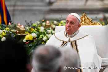 Ceux qui criminalisent l'homosexualité ont "tort", dit le pape François