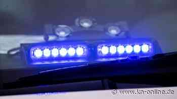 Berlin: Unbekannter bedroht 33-Jährigen mit Pistole und schießt auf Auto