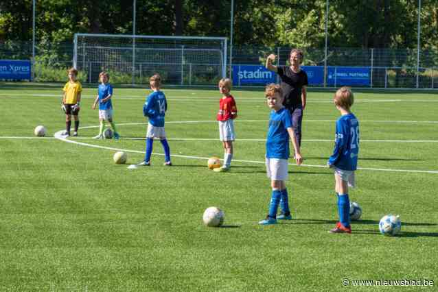 Antwerpse voetbalclubs unaniem over nieuw decreet tegen misbruik: “Positief, maar wel nieuwe drempel om jeugdbegeleiders te strikken”