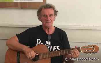 Patrick van den Hanenberg fietste naar de kleinste theaters van dit ... - Meppeler Courant