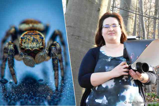Insecten- en spinnenfotografeTiffany (34) deelt haar avonturen in fotoboek: “Ik ben eens tot over mijn middel in drijfzand vastgeraakt”