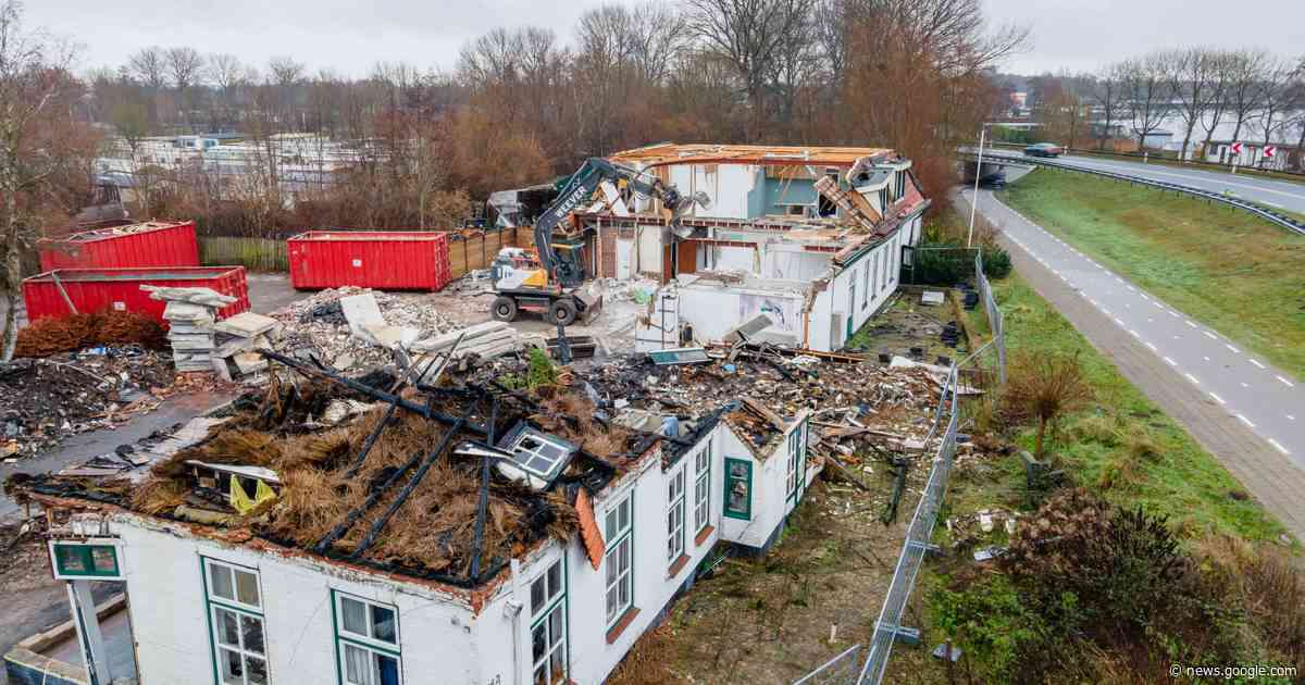 Hotel bij Blauwe Hand werd door brand verwoest, maar komt terug ... - AD