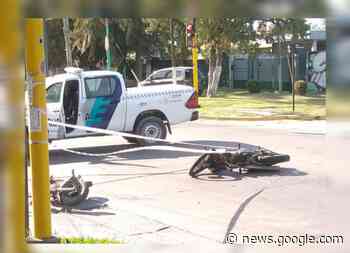 Dos heridos en un choque de motos en la Avenida Montevideo - Berisso Ciudad