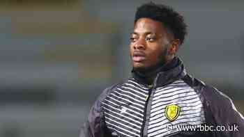 Bobby Kamwa: Burton Albion forward signs new contract until summer of 2024
