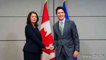 Alberta Premier Smith meets Prime Minister Trudeau, beginning with awkward handshake