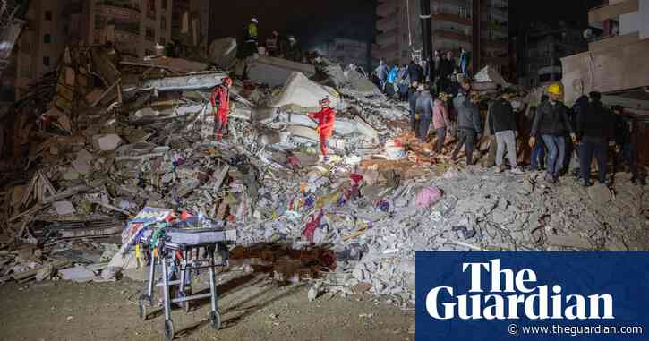 Turkey and Syria earthquake death toll passes 7,800 as rescue efforts falter