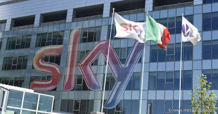 Sky Italia presenta il suo piano di “upskilling, reskilling, insourcing”. Ossia 1.200 a rischio esubero