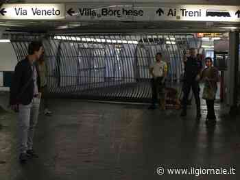 "Attenti agli zingari!". L'annuncio alla metro A di Roma scatena la polemica