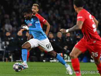 Storico Napoli, 3-0 all'Eintracht, volo ai quarti per la prima volta