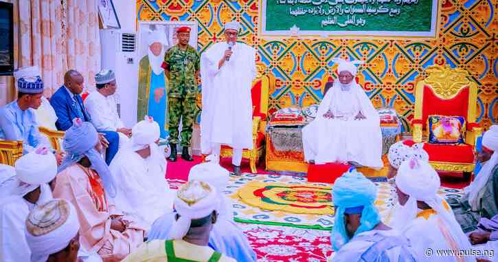 Buhari pays condolence visit to Emir of Daura over daughter’s demise