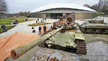 Russische tank bij Vrijheidsmuseum Groesbeek beklad met letter Z