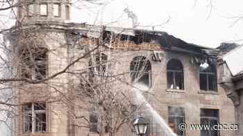 1 dead, 6 still missing after Thursday fire in Montreal heritage building