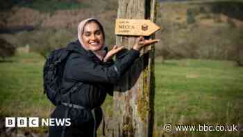 Muslim Hikers suffer online abuse over Peak District prayer signs