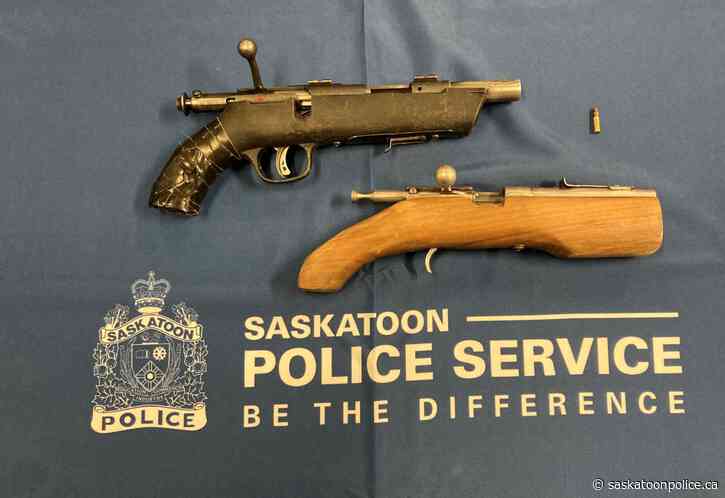 Arrests - Search Warrant / Firearms - Guns and Gangs Investigation - 400 Block Avenue H South