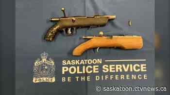 Saskatoon police arrest 2 men with sawed-off rifles