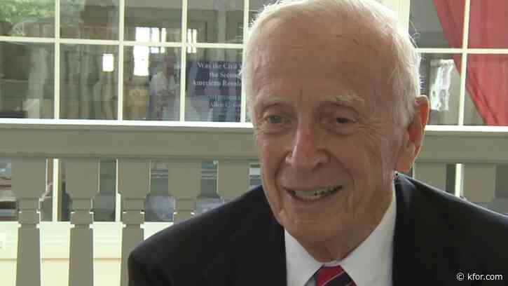 Arby's co-founder Leroy Raffel dies at 96, chain announces