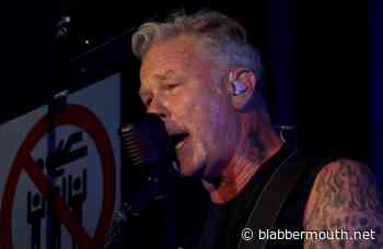 JAMES HETFIELD On METALLICA: 'Individually, We're All Really Average Players'