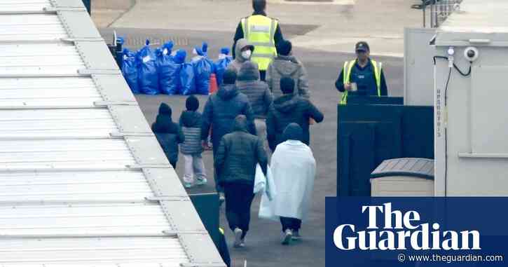 UK’s migration bill could put thousands of children ‘into arms of criminals’