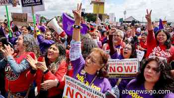 Los Angeles public school district, service workers reach bargaining agreement