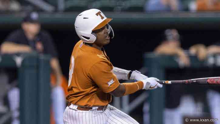 Texas baseball enters national rankings after sweep of Texas Tech