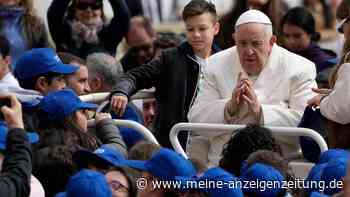 Vatikan: Papst wegen Atemwegsinfekt in Krankenhaus
