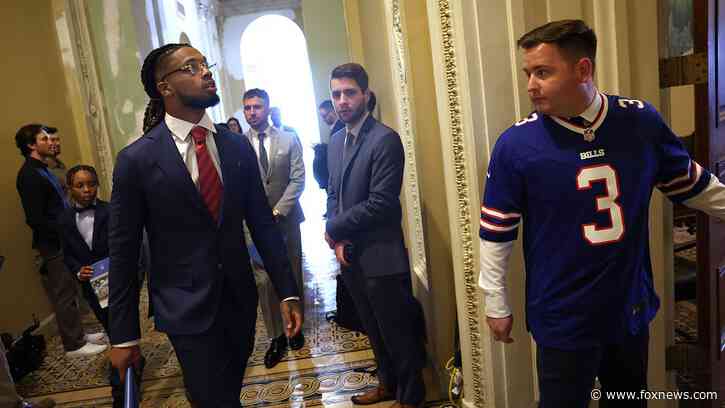 Bills' Damar Hamlin touts access to AEDs, CPR programs during Capitol Hill visit