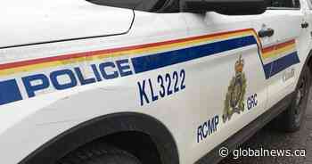 Crash with semi kills 4 teens near Gilbert Plains: Manitoba RCMP