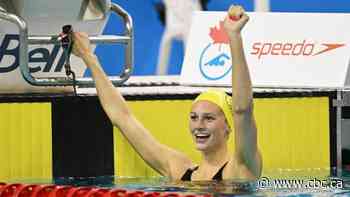 Summer McIntosh sets world junior record in 200m individual medley at Canadian swimming trials