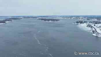 6 bodies, including 1 child, recovered from St. Lawrence River