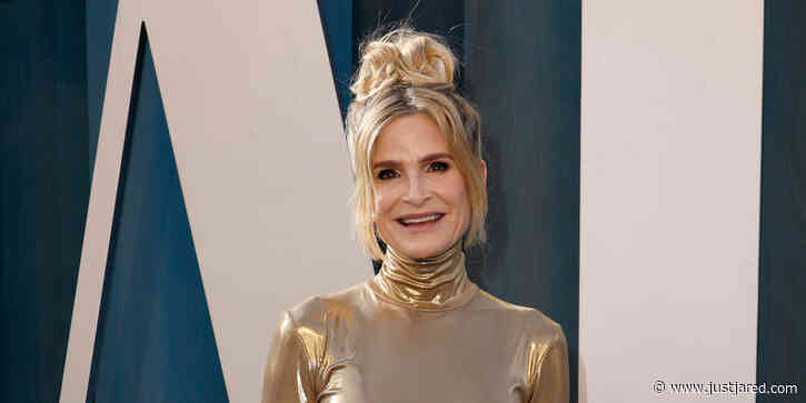 Kyra Sedgwick Talks Filming Love Scenes with Husband Kevin Bacon, Working With Tom Cruise, Being Compared to Julia Roberts & More