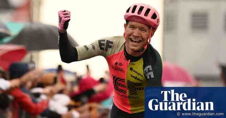 Giro d’Italia: Magnus Cort beats weather to win stage 10 as Thomas stays in pink