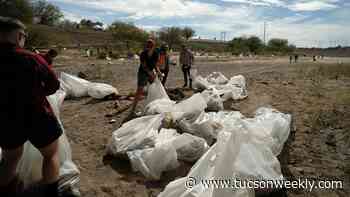Sonoran Institute hosts Santa Cruz River cleanup