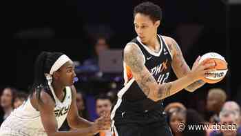 Sky defeat Mercury, spoiling Griner's 1st home game since Russian detainment