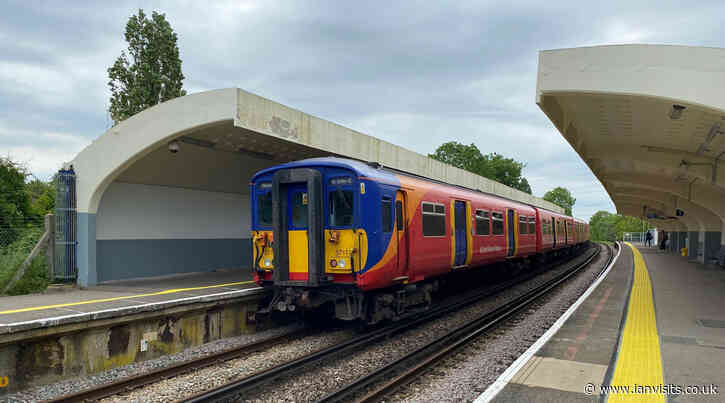 Refurbishment for Malden Manor’s art-deco railway station