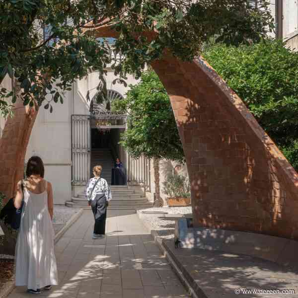 SOM and Princeton University create self-balancing arch for Venice Architecture Biennale