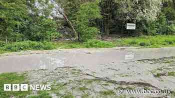Leeds mystery riverside sludge leak under control, says council