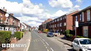 Woman, 44, dies in suspected stabbing in Droylsden
