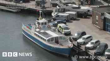 Bournemouth beach deaths: Police presence at cruiser