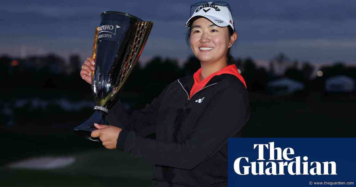 Tiger Woods hails Rose Zhang as 20-year-old wins on professional debut