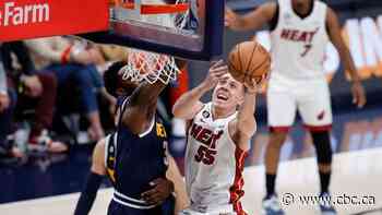 Heat ride 15-2 run in 4th quarter to draw even with Nuggets in NBA Finals