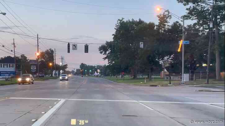 Traffic lights along Perkins Road out Wednesday morning, cause heavy delays around BR
